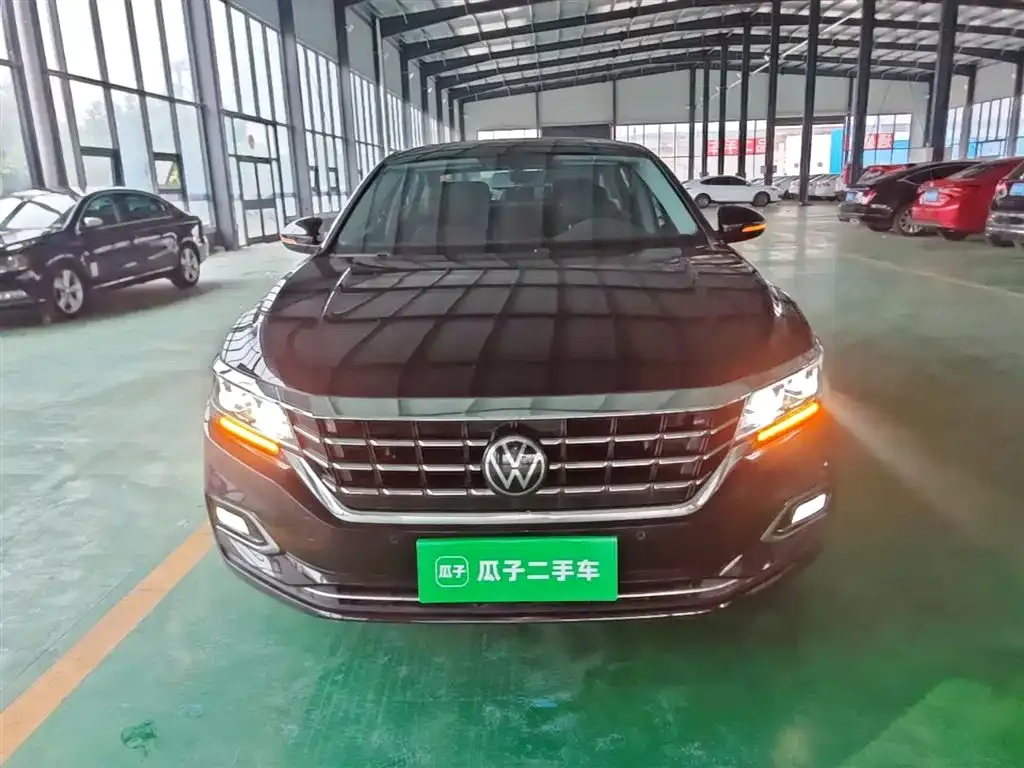 Volkswagen Passat — фото 5