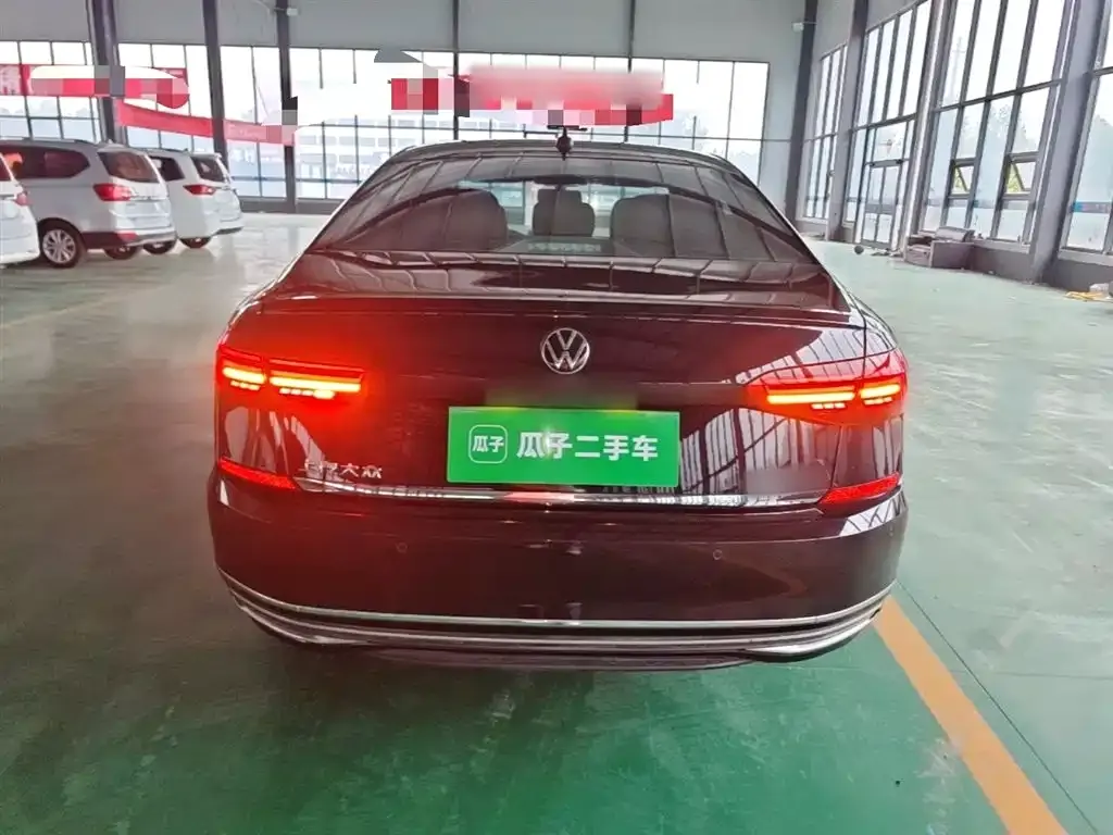 Volkswagen Passat — фото 7