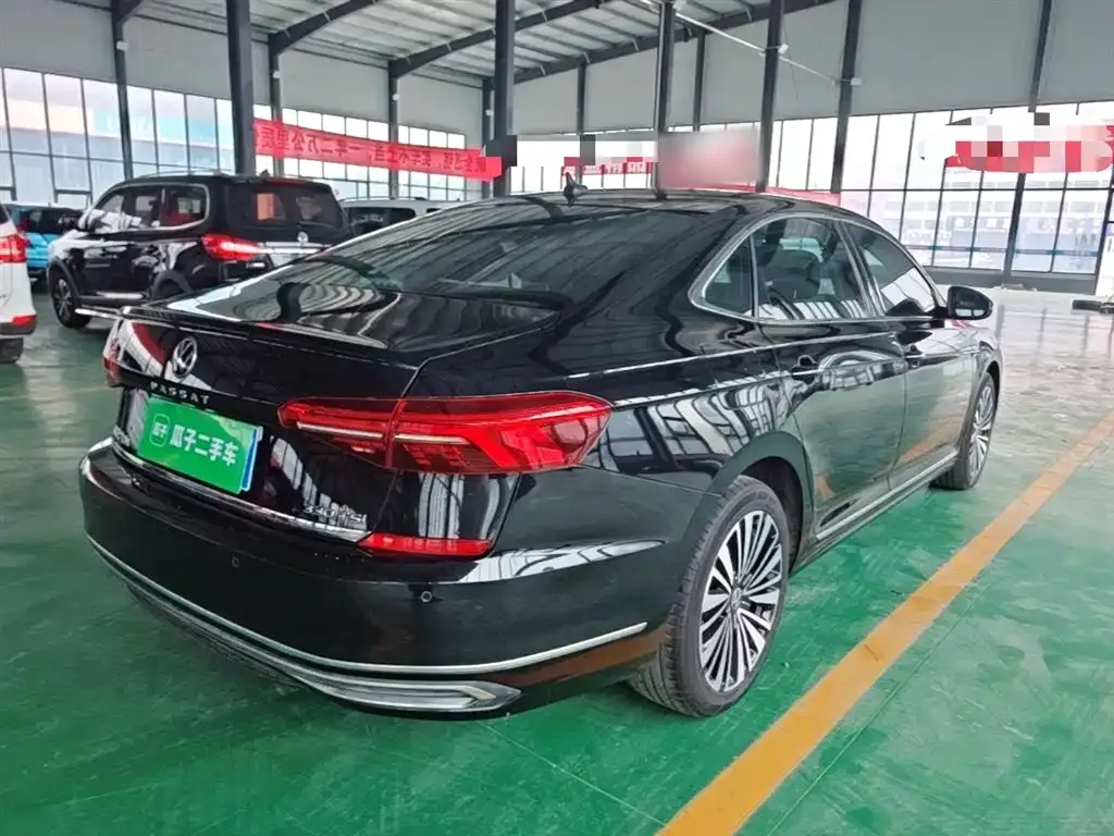 Volkswagen Passat — фото 4