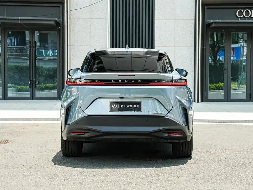 Lexus RZ — фото 5