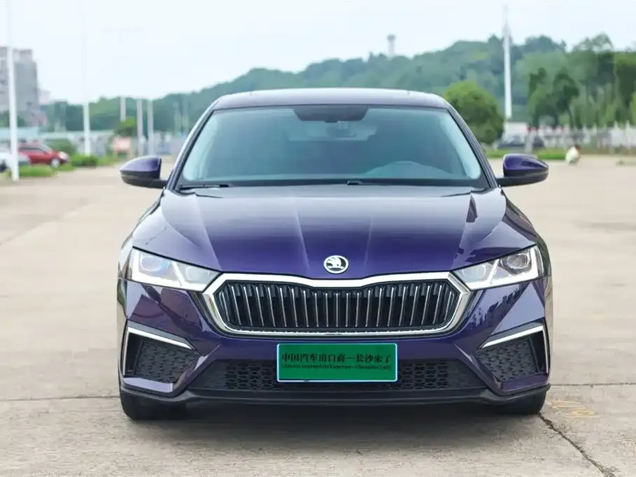 Skoda Octavia — фото 7