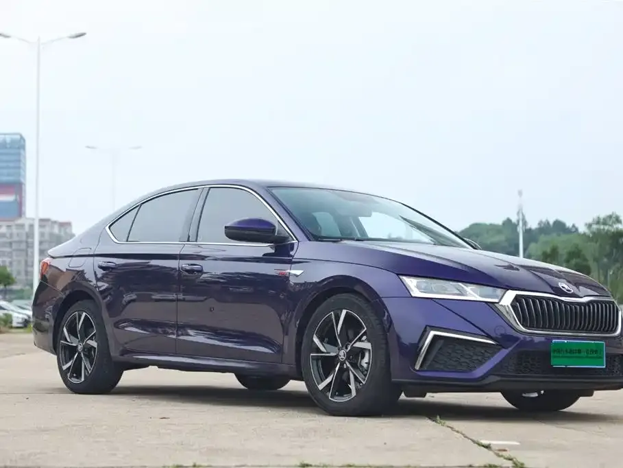Skoda Octavia — фото 4