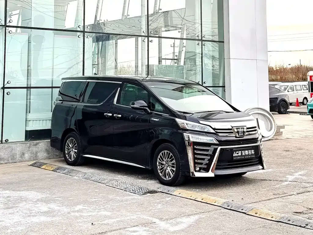 Toyota Vellfire — фото 10