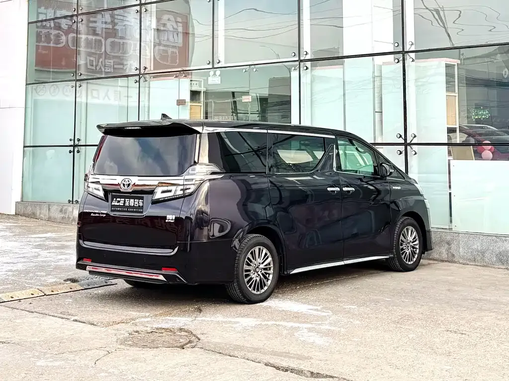 Toyota Vellfire — фото 7