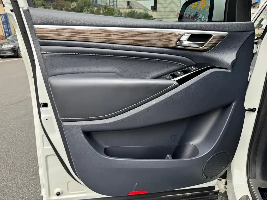 GAC Motor Trumpchi M8 — фото 4