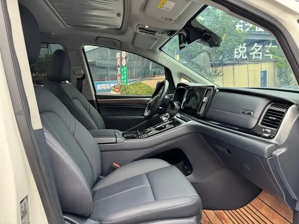 GAC Motor Trumpchi M8 — фото 7