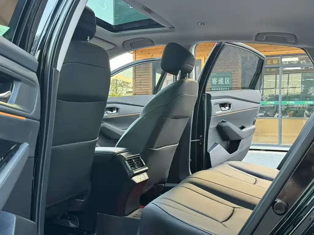 Honda Accord — фото 5