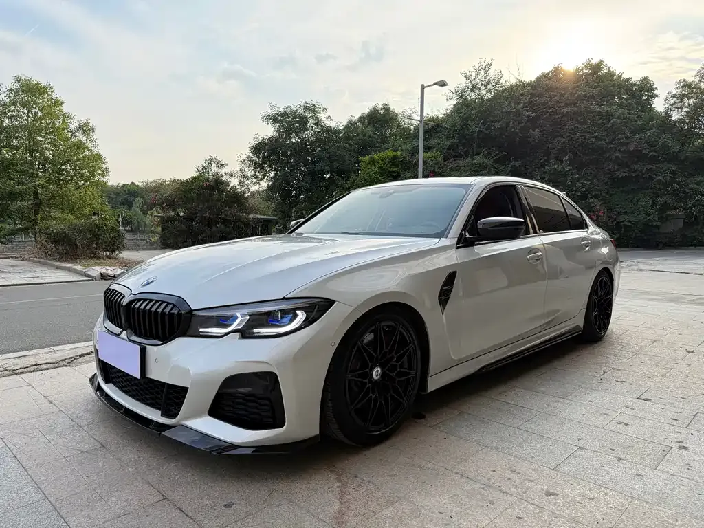 BMW 3 Series — фото 1