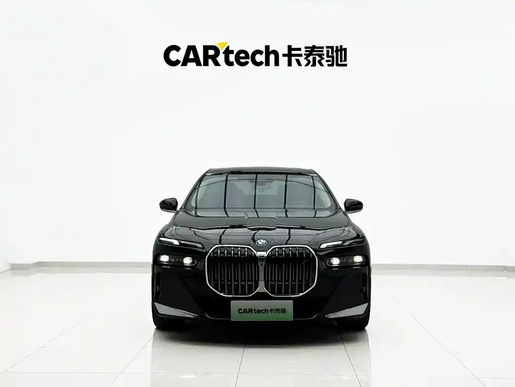 BMW i7 2025 из CN, фото 2