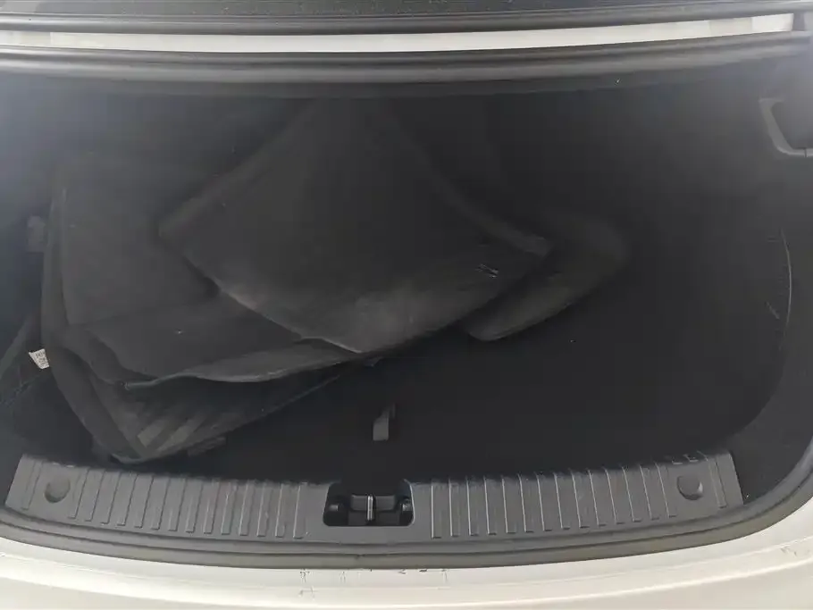 BYD Seal — фото 2