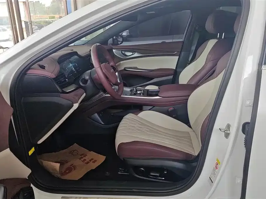 BYD Seal — фото 7