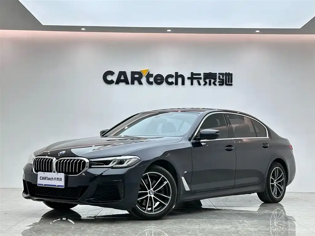 BMW 5 Series — фото 1