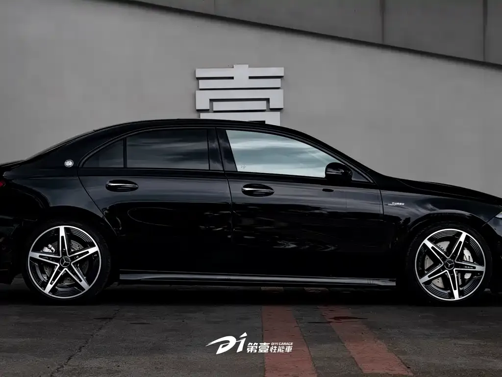 Mercedes-Benz A-Class AMG — фото 9