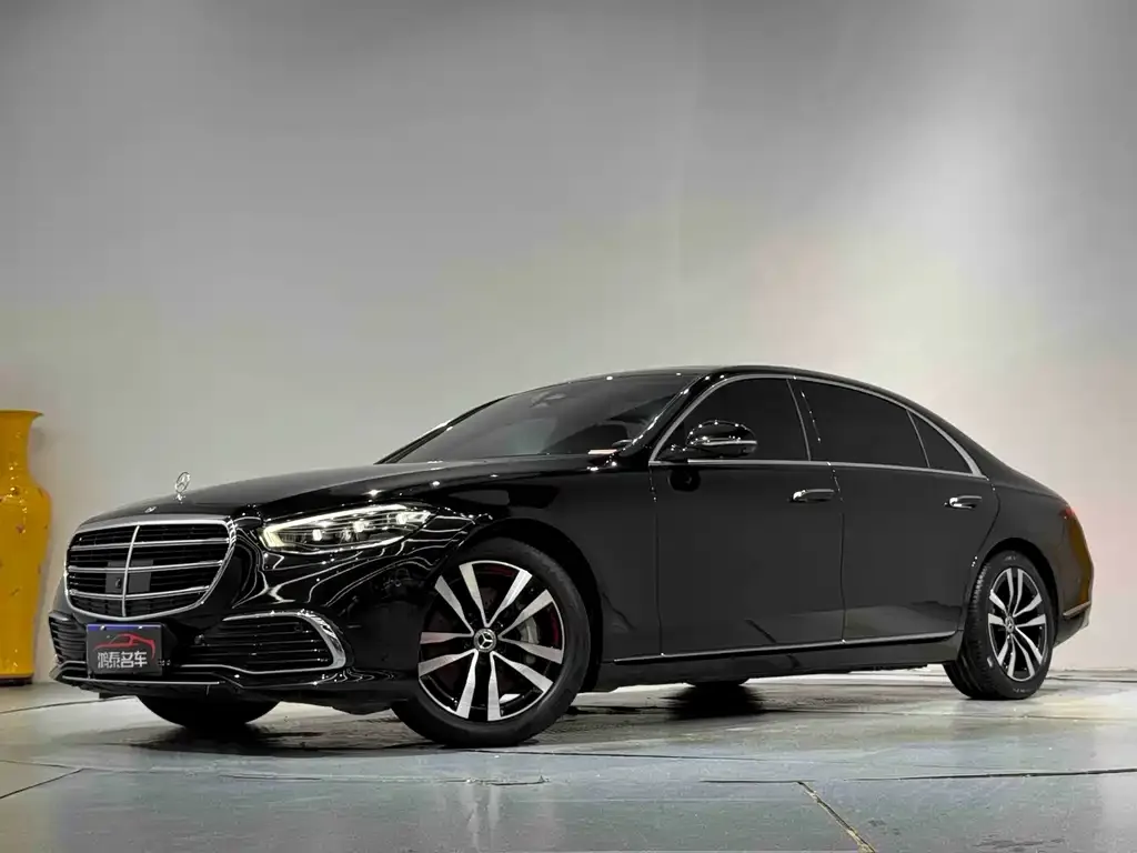 Mercedes-Benz S-Class — фото 1
