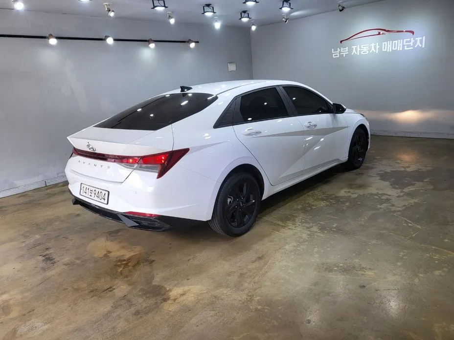 Hyundai AVANTE — фото 3