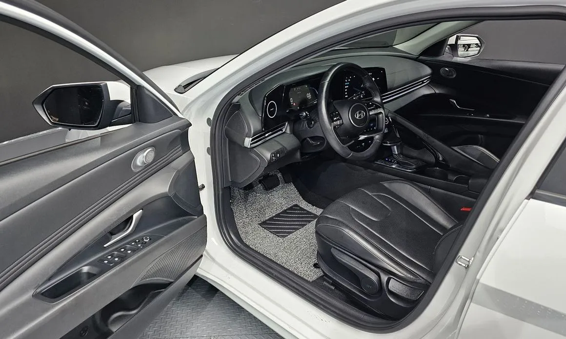 Hyundai AVANTE — фото 8