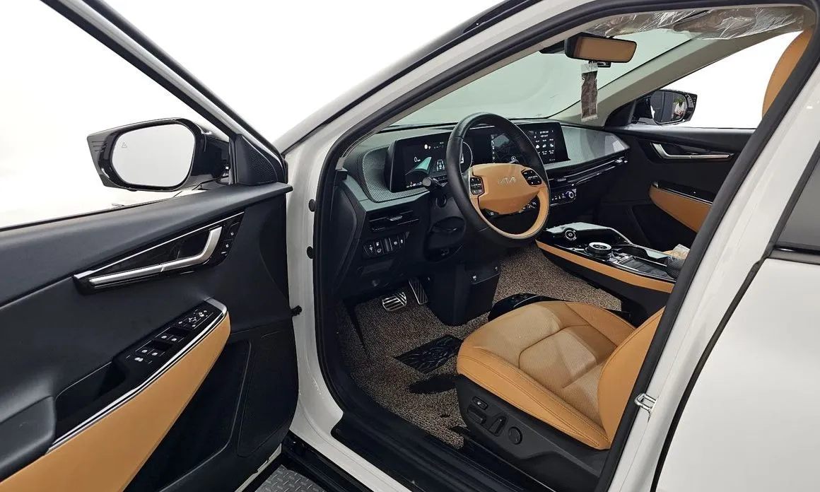 Kia EV6 2023 из KR, фото 9
