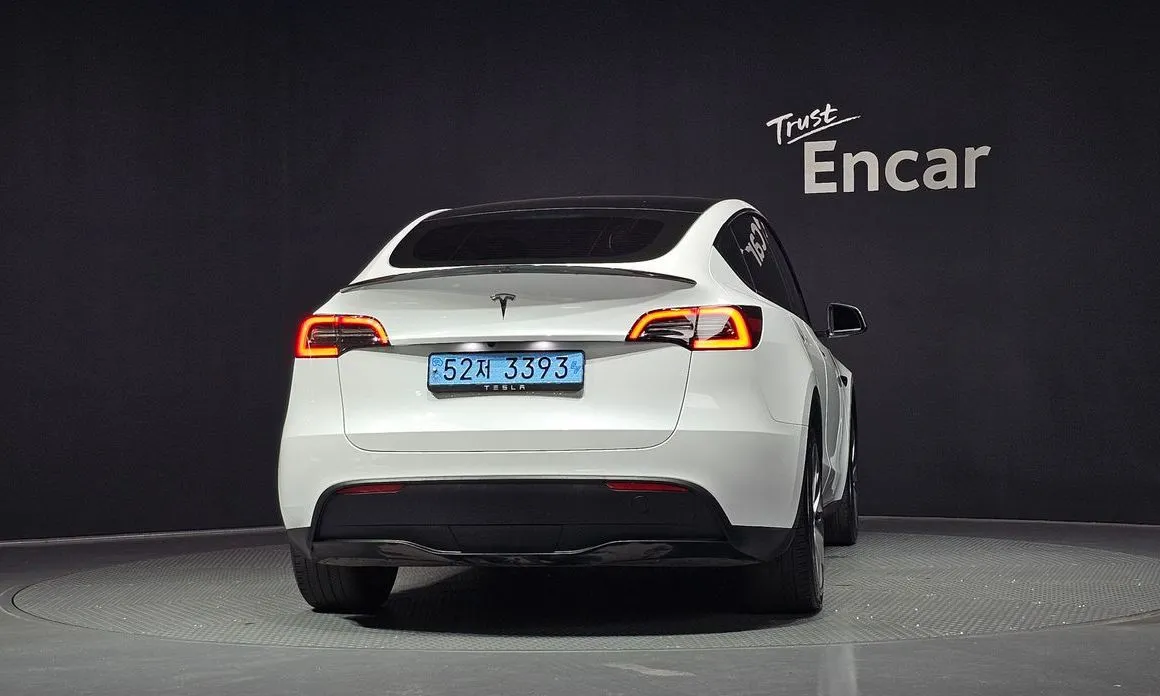 Tesla Model Y — фото 7
