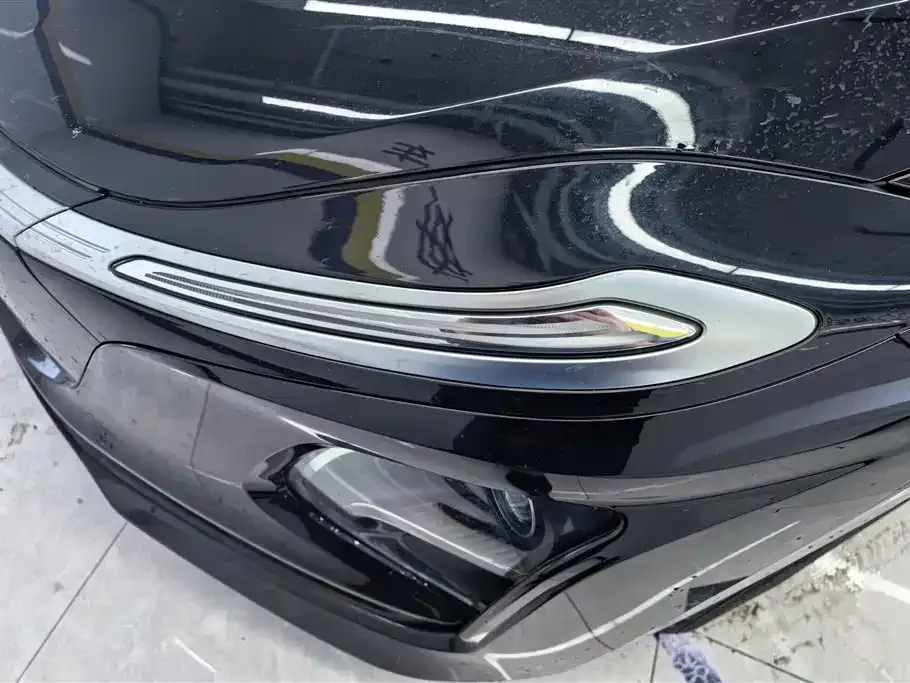 Hongqi E-QM5 — фото 9