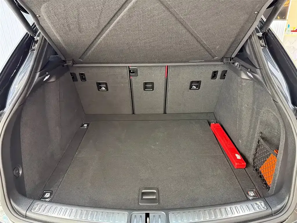 Porsche Macan — фото 9