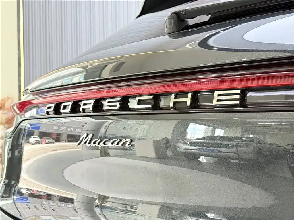 Porsche Macan — фото 7