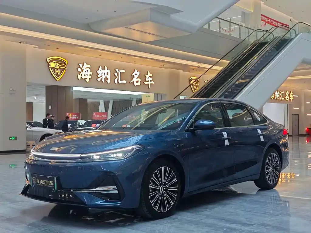 Geely 银河A7 EM — фото 1