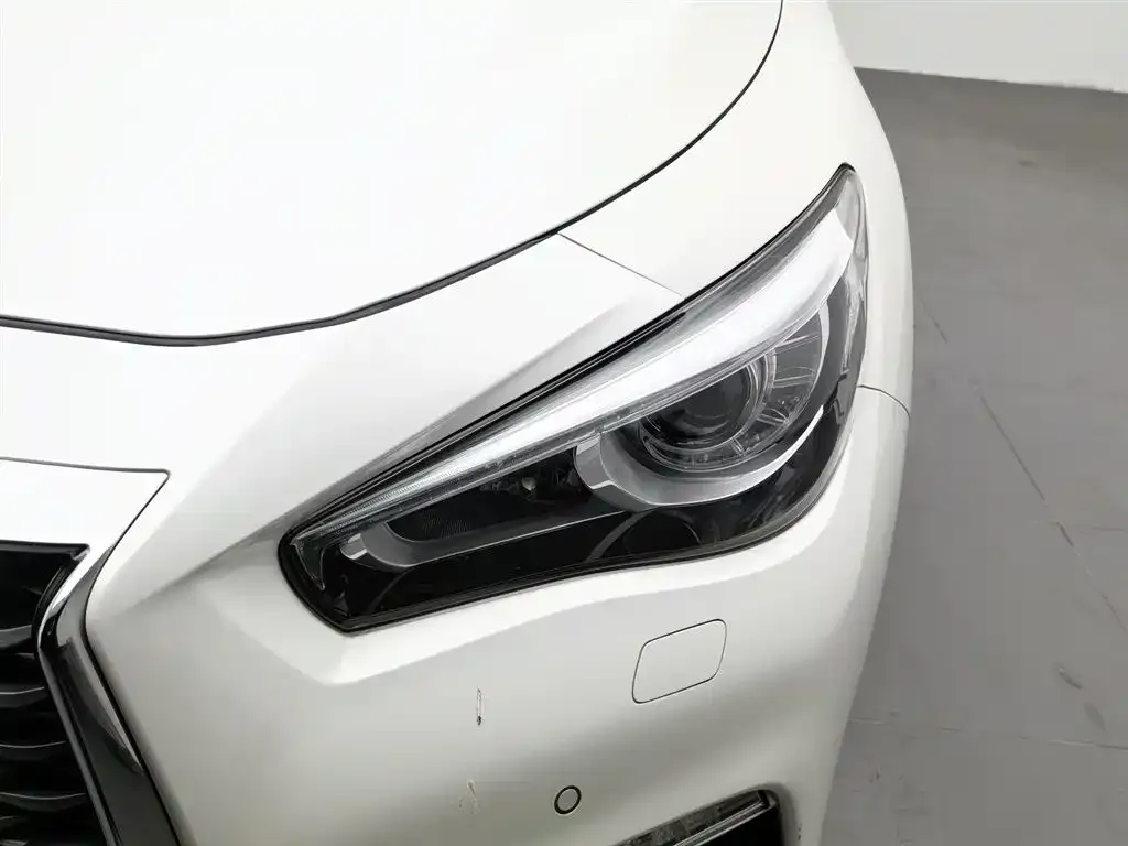 Infiniti Q50L 2021 из CN, фото 2