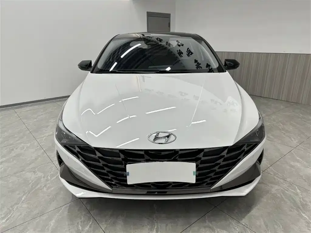 Hyundai Elantra — фото 9