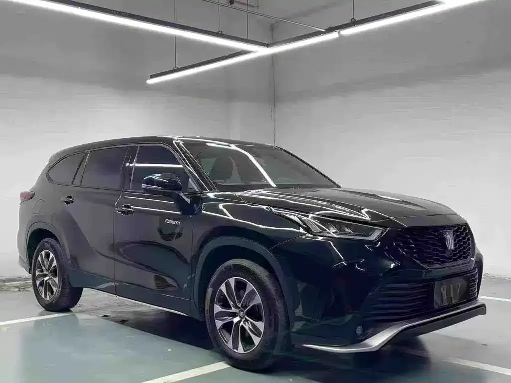 Toyota Crown Kluger 2023 из CN, фото 7