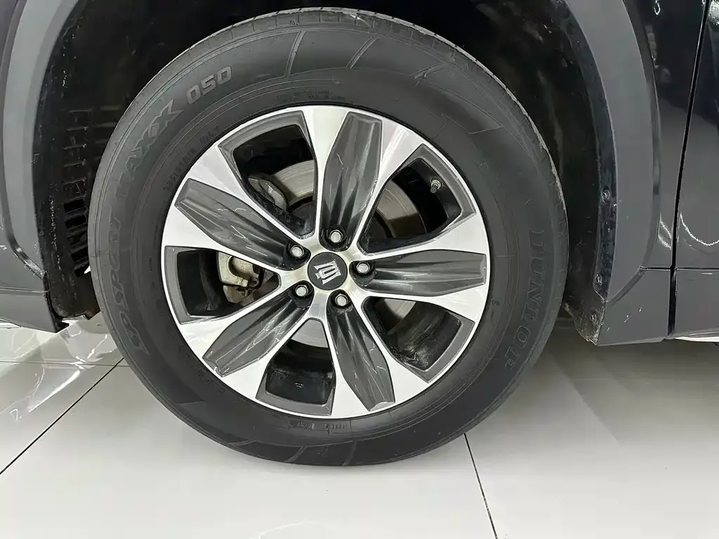 Toyota Crown Kluger 2023 из CN, фото 4