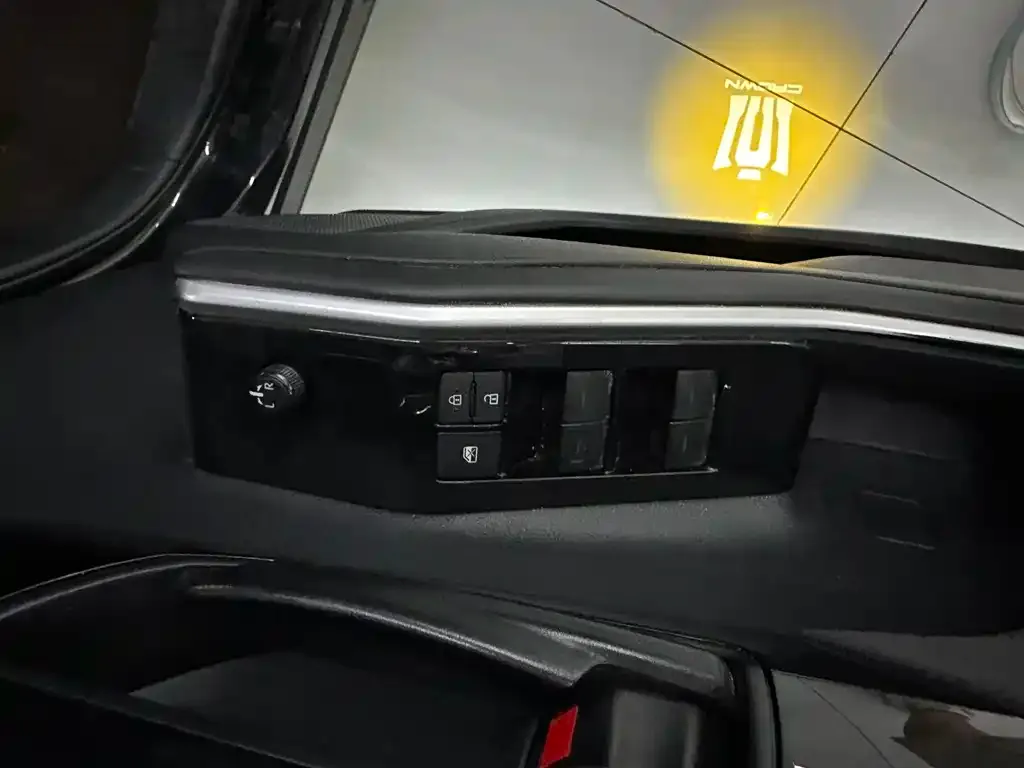 Toyota Crown Kluger 2023 из CN, фото 2