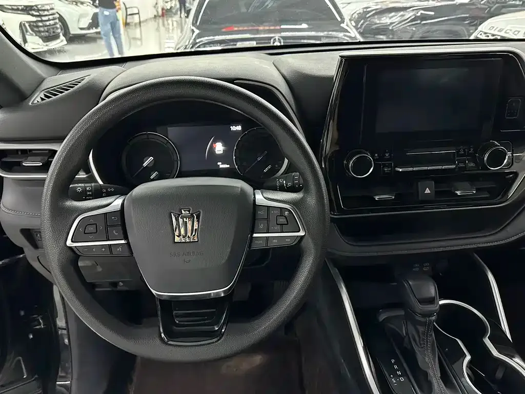 Toyota Crown Kluger 2023 из CN, фото 9