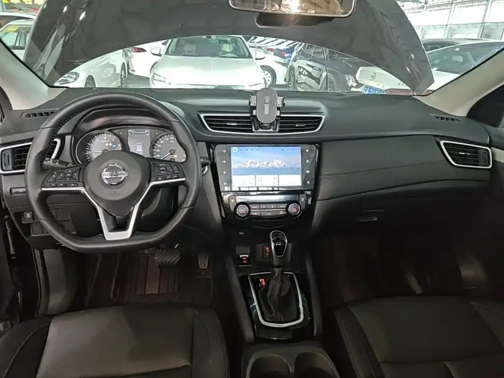 Nissan Qashqai — фото 2