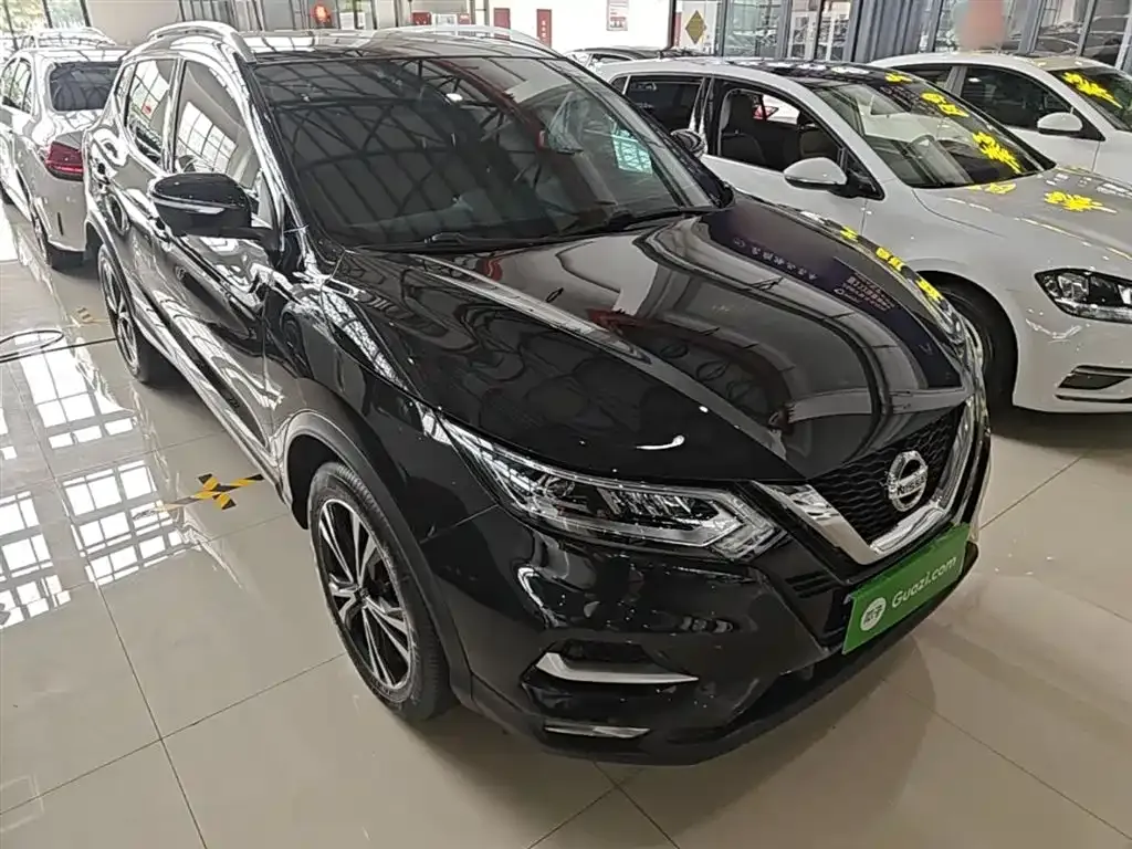 Nissan Qashqai — фото 8