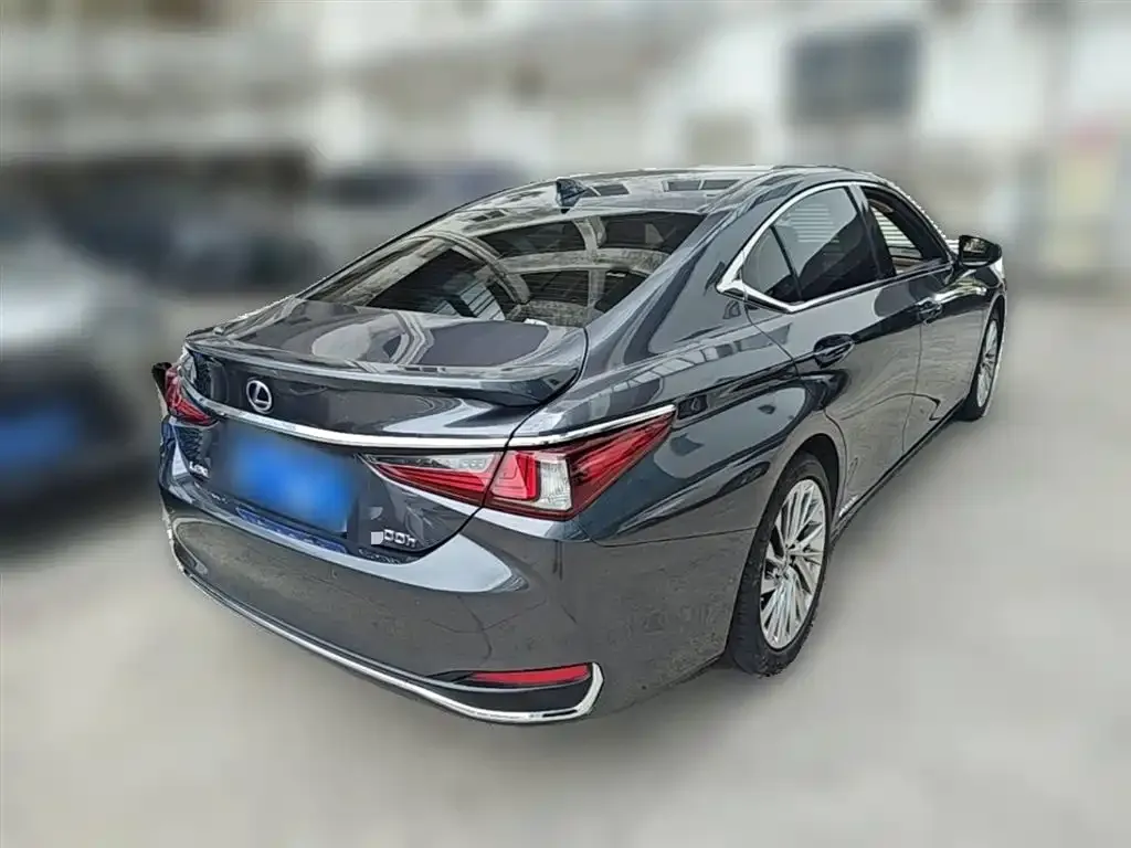 Lexus ES — фото 5