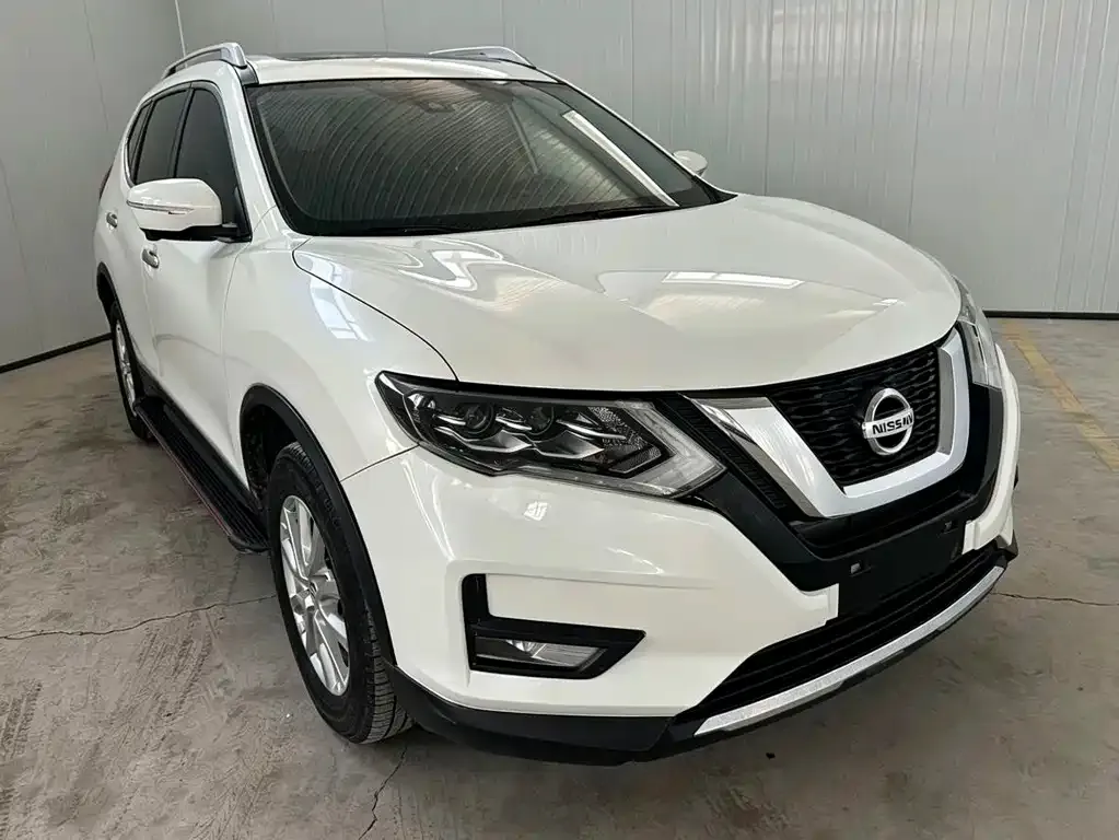Nissan X-Trail — фото 9
