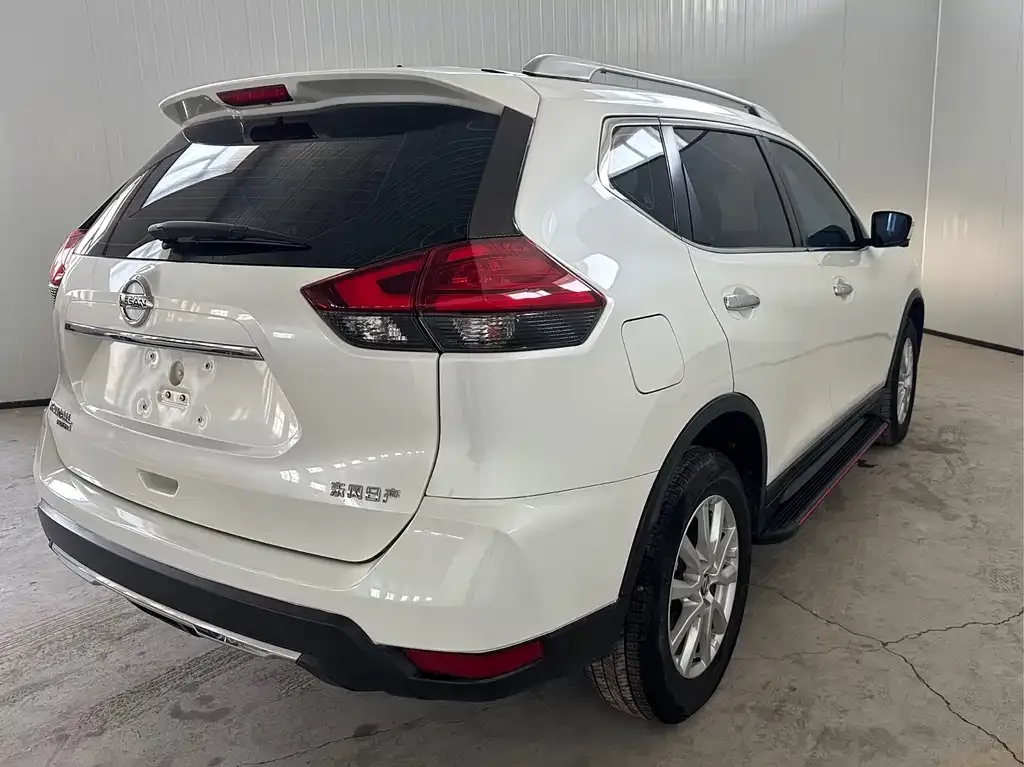 Nissan X-Trail — фото 10