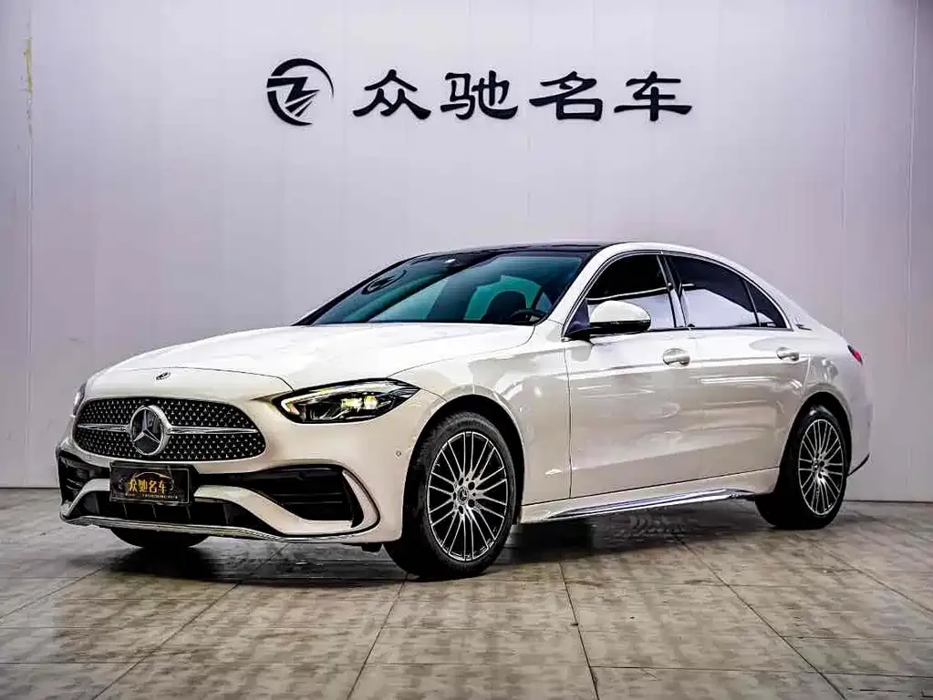 Mercedes-Benz C-Class — фото 1