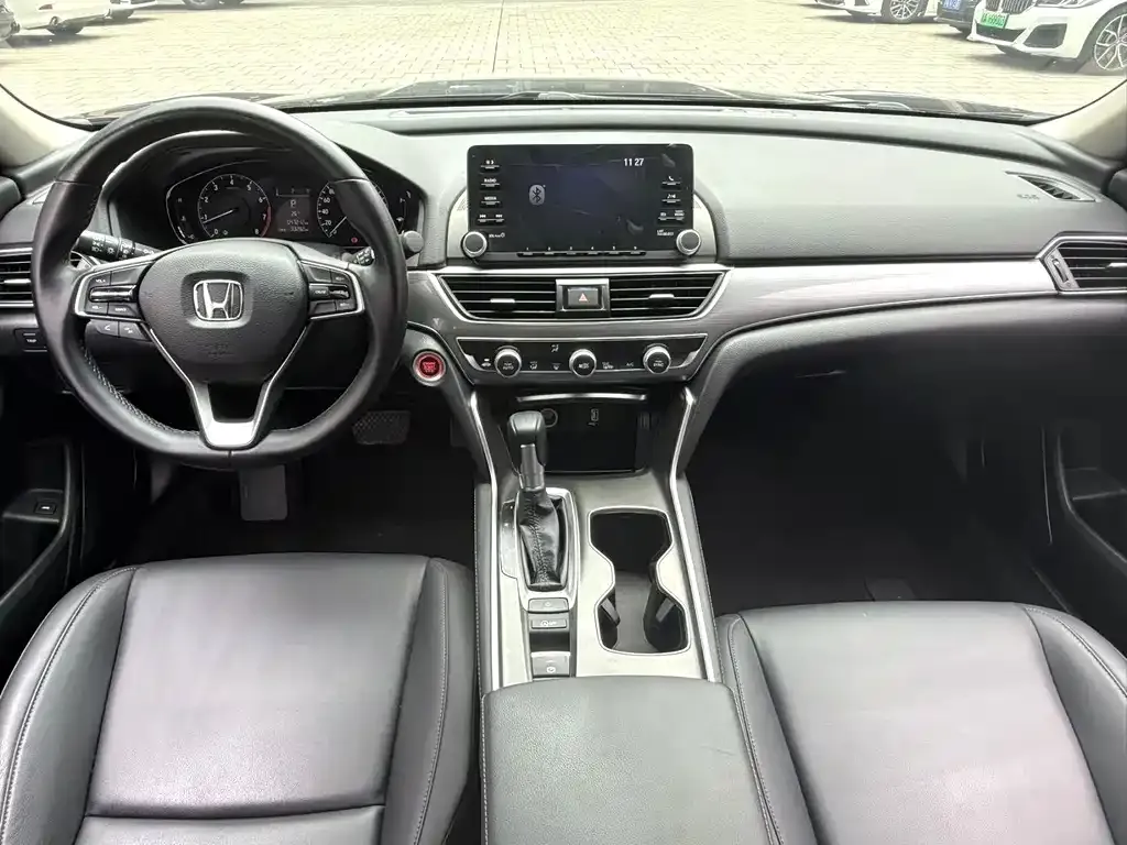 Honda Accord — фото 5