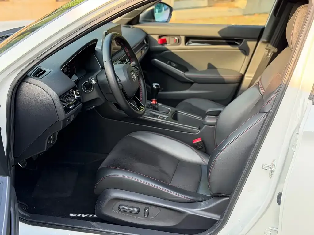 Honda Civic — фото 8