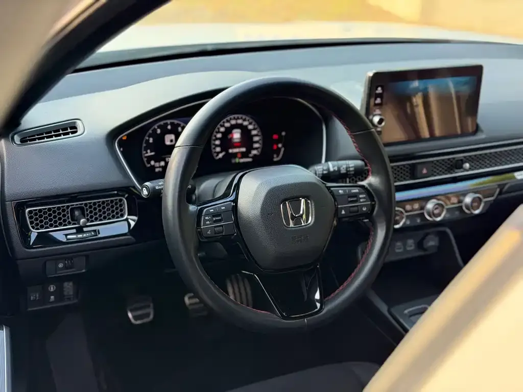 Honda Civic — фото 7