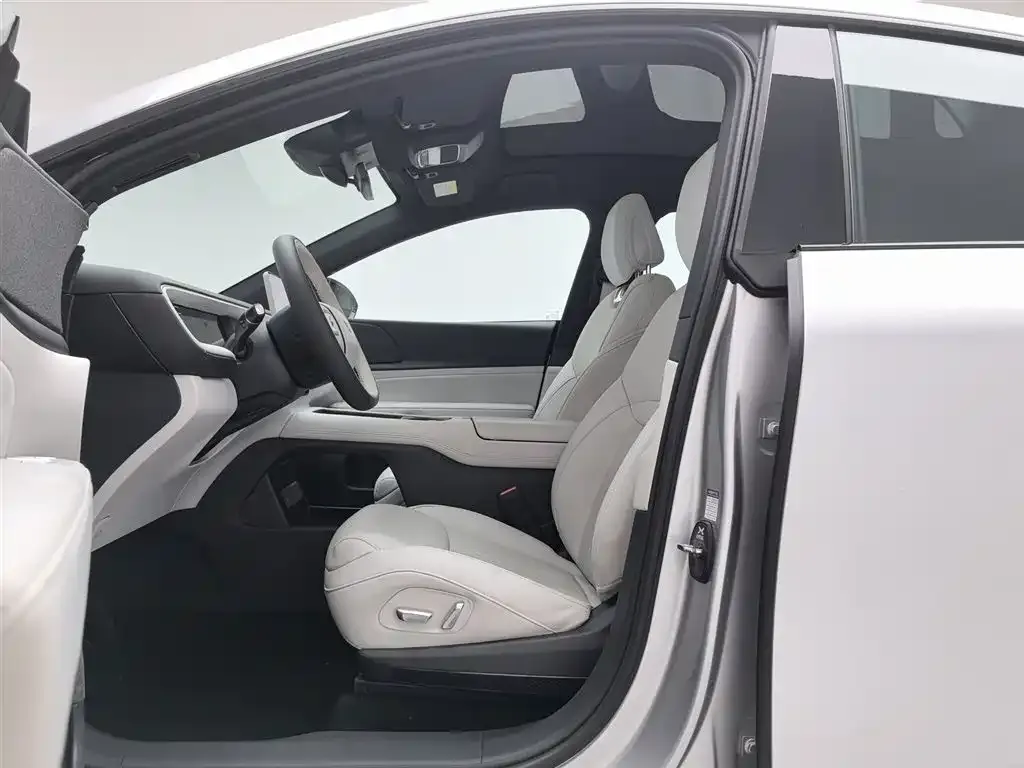XPeng G6 2024 из CN, фото 2