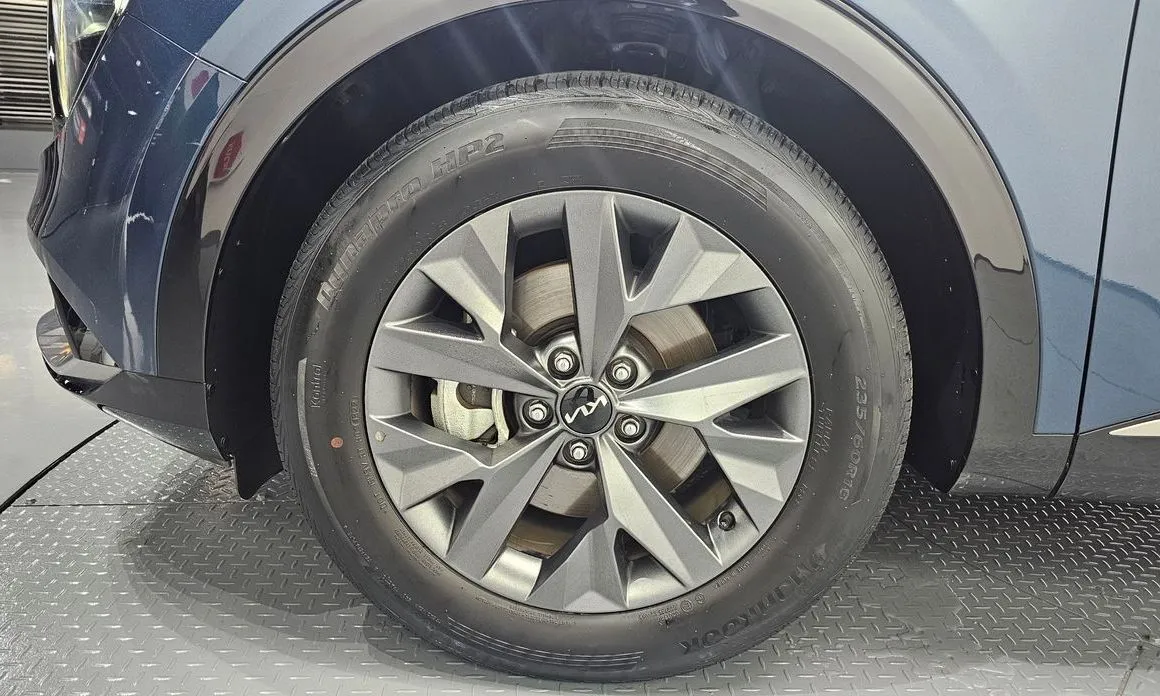 Kia Sportage — фото 9