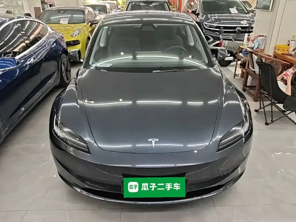 Tesla Model 3 — фото 7