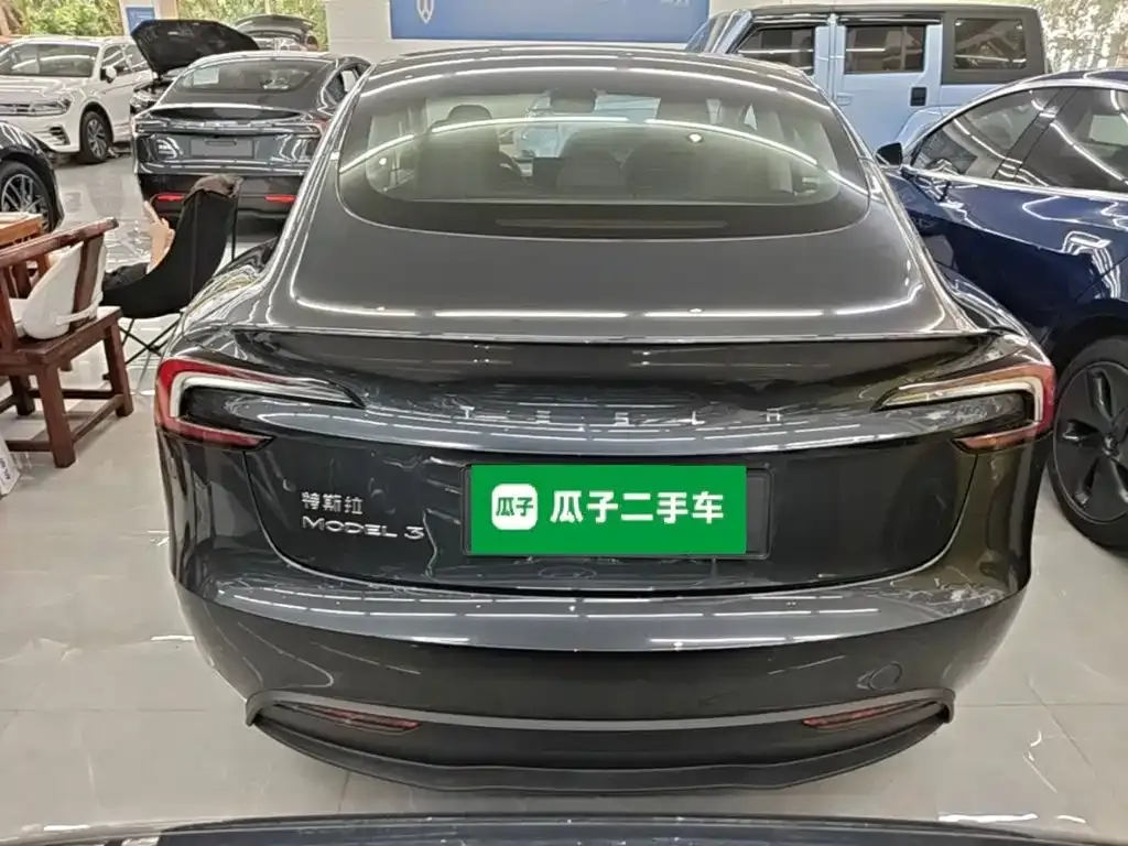 Tesla Model 3 — фото 2