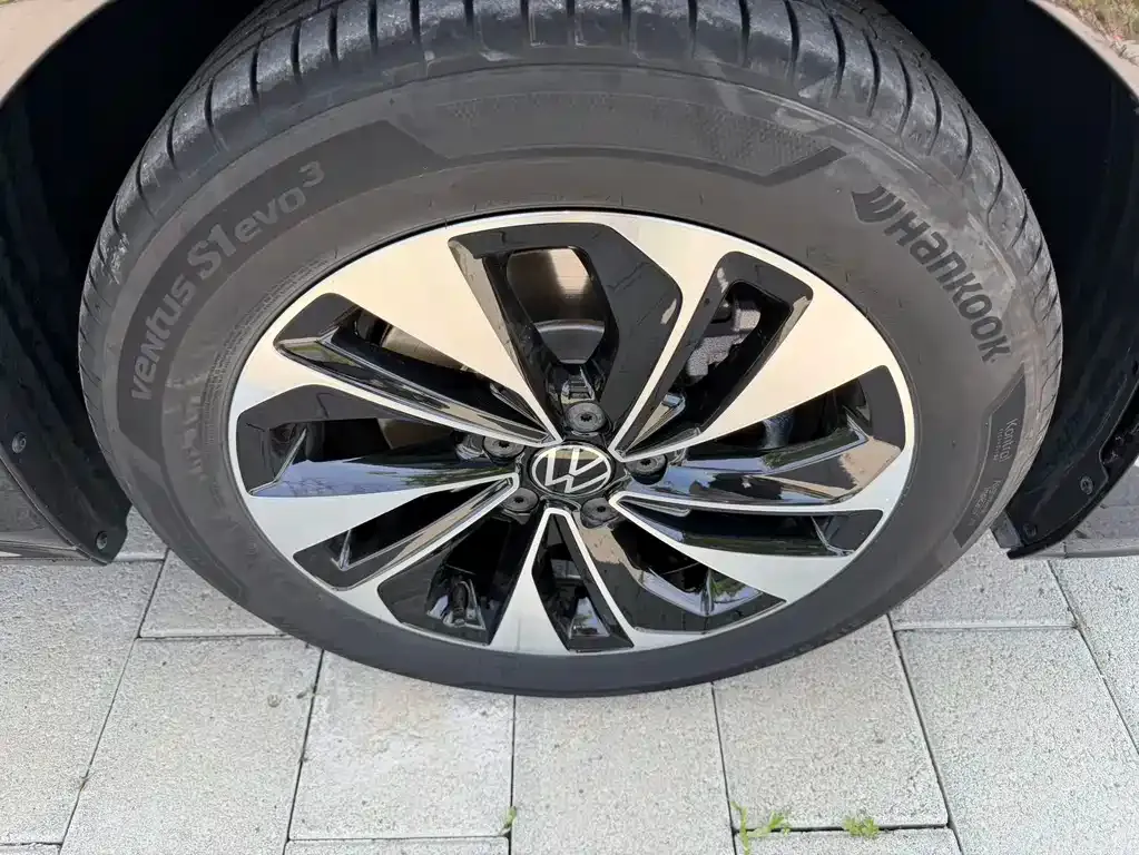 Volkswagen Passat — фото 2