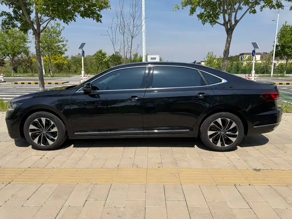 Volkswagen Passat — фото 4