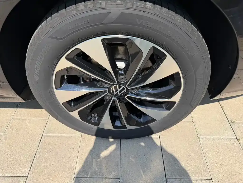 Volkswagen Passat — фото 7