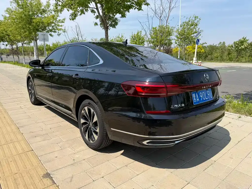 Volkswagen Passat — фото 5