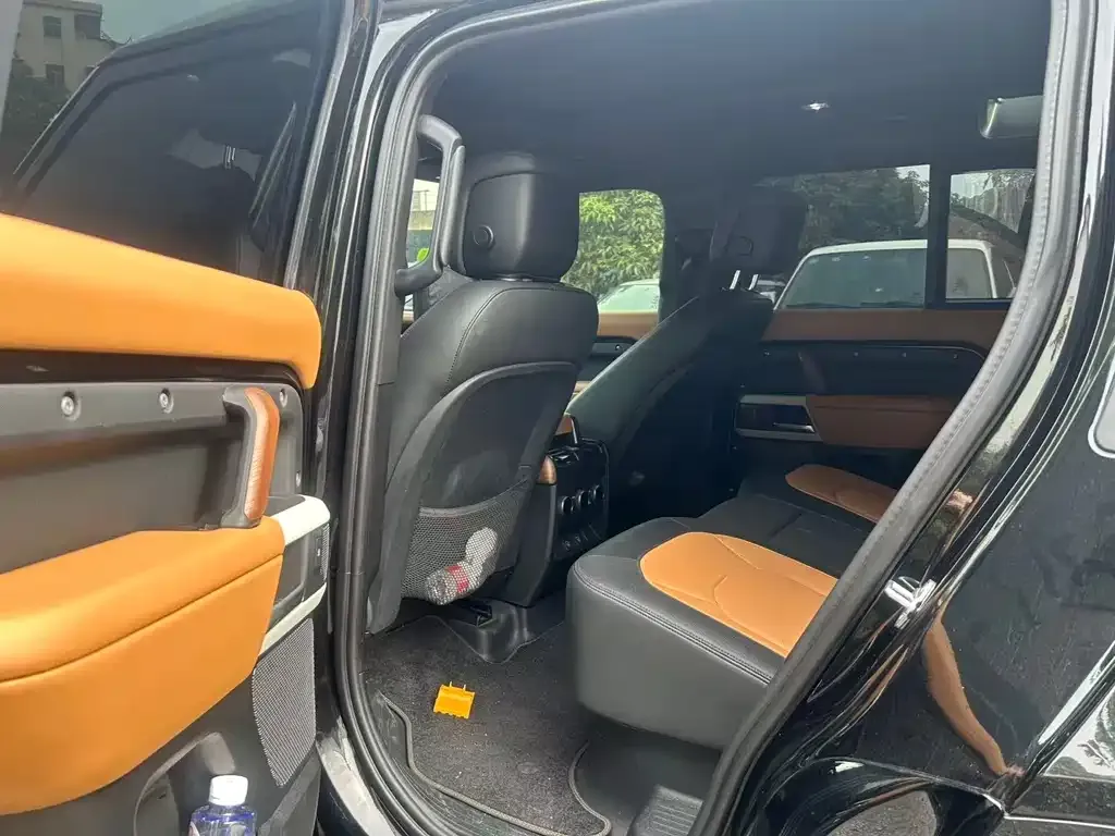 Land Rover Defender — фото 4